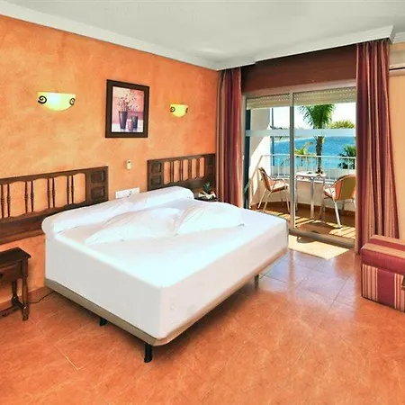 Hotel Arrayanes Playa Almuñecar 3*