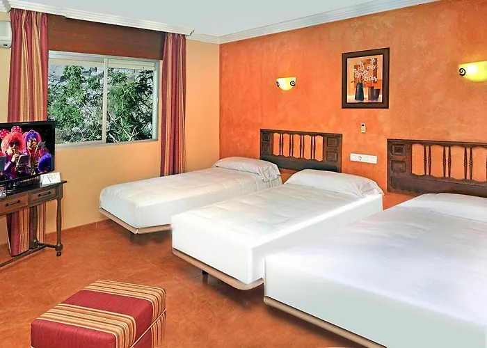 Hotel Arrayanes Playa Almuñecar 3*