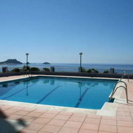 ホテル Arrayanes Playa