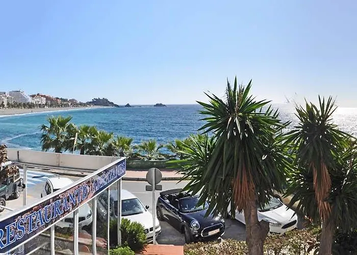 Arrayanes Playa Almuñecar Hotel 3*